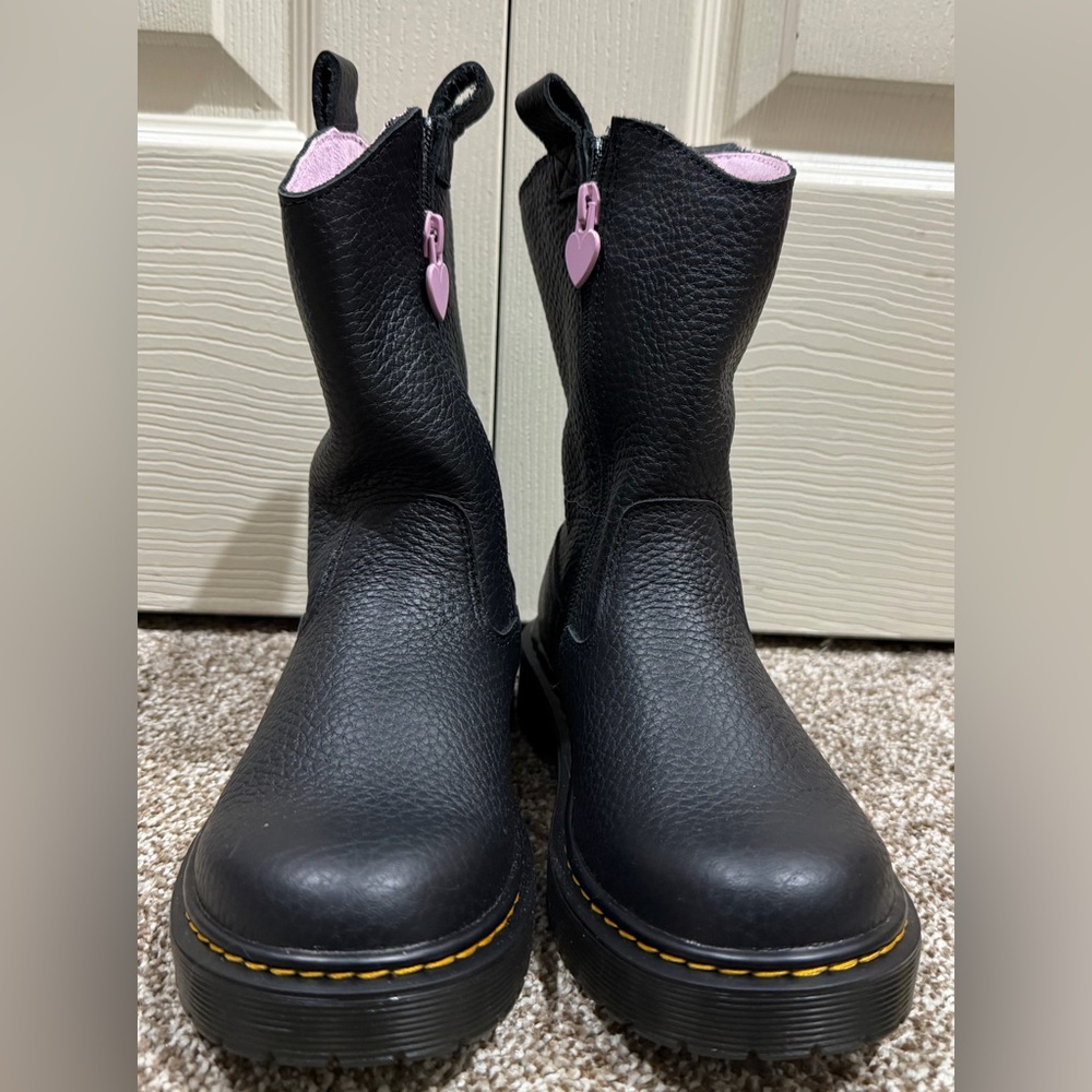Doc Martens Bex Heart P-O pull on Boot Black/pale pink Women 5/Youth 3 Grunge - Picture 3 of 6